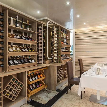 Balneo Dianamar Хотел